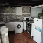 Aloelux !! - Private With Pool , Jacuzzi, Cinema, Massage ,wonderful View, Art Desing Casa de Férias