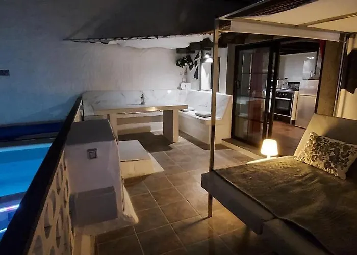Aloelux !! - Private With Pool , Jacuzzi, Cinema, Massage ,wonderful View, Art Desing Сasa de vacaciones Tías