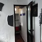 Aloelux !! - Private With Pool , Jacuzzi, Cinema, Massage ,wonderful View, Art Desing
