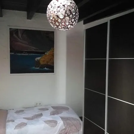 Aloelux !! - Private With Pool , Jacuzzi, Cinema, Massage ,wonderful View, Art Desing Σπίτι διακοπών