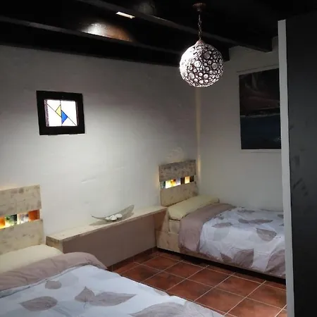 Aloelux !! - Private With Pool , Jacuzzi, Cinema, Massage ,wonderful View, Art Desing *