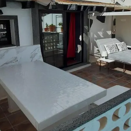 Aloelux !! - Private With Pool , Jacuzzi, Cinema, Massage ,wonderful View, Art Desing Tias