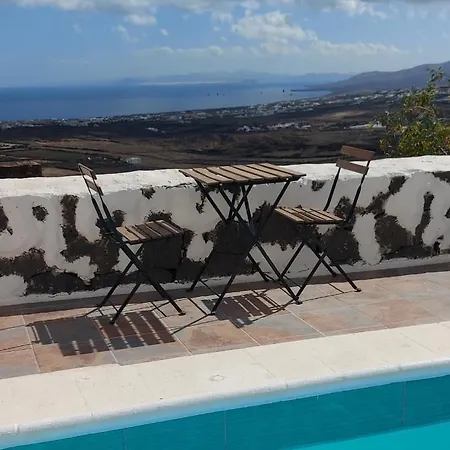 Aloelux !! - Private With Pool , Jacuzzi, Cinema, Massage ,wonderful View, Art Desing Holiday home