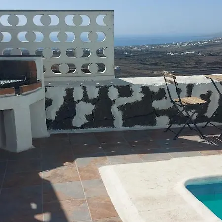 Holiday home Aloelux !! - Private With Pool , Jacuzzi, Cinema, Massage ,wonderful View, Art Desing