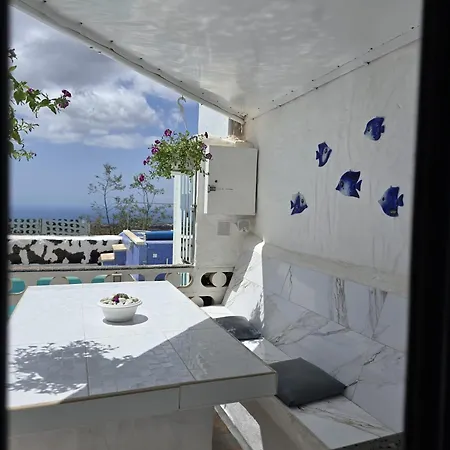 Holiday home Aloelux !! - Private With Pool , Jacuzzi, Cinema, Massage ,wonderful View, Art Desing