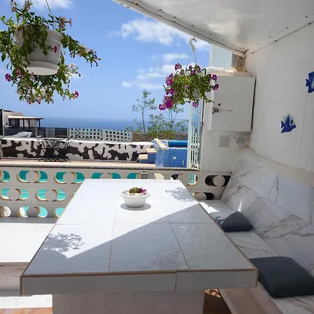 Aloelux Villa 2 ! - Private Villa With Pool , 2 Jacuzzis, Cinema, Balinese Bed, Wonderful View, Art Desing Villa