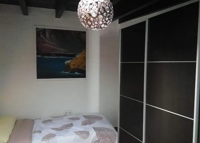 Aloelux !! - Private With Pool , Jacuzzi, Cinema, Massage ,wonderful View, Art Desing Σπίτι διακοπών